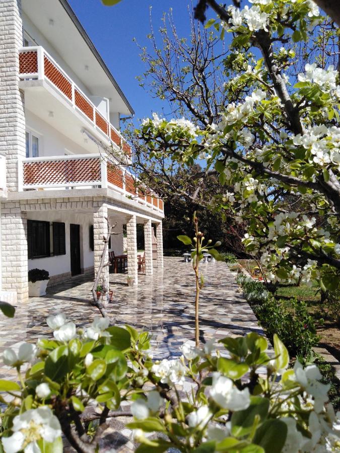 Milijana Apartments Rab Rab Town Exterior photo